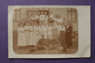 Ansichtskarte Foto AK Unna 1915 Soldaten Frauen wohl Lazarett Architektur Ortsansicht NRW